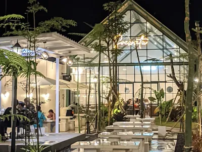 Soewatu resto & cafe